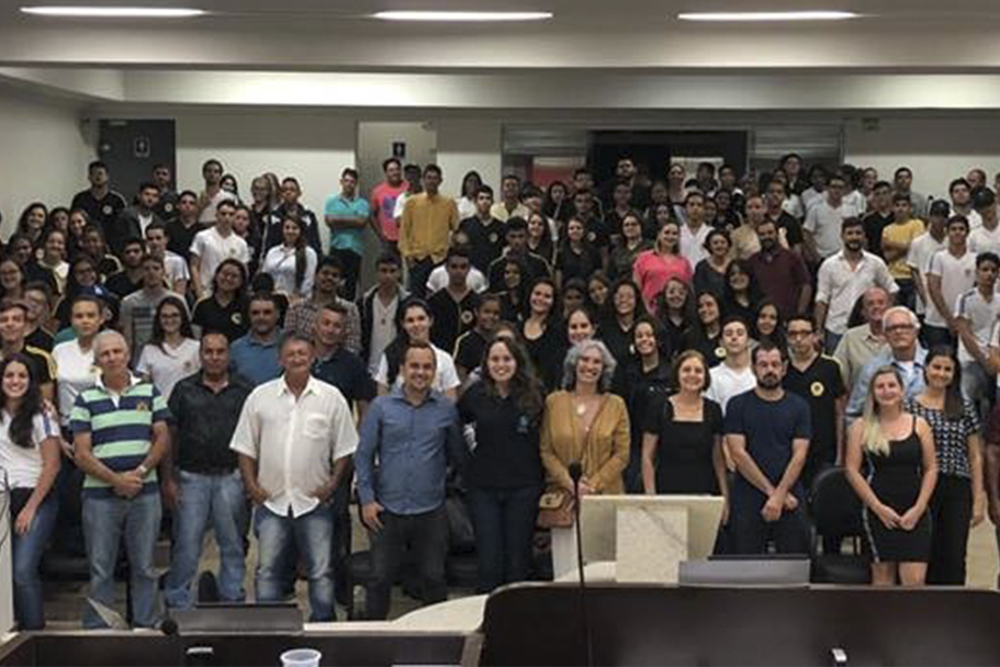 Imagem 1 da notícia: Escola do Legislativo de Pouso Alegre participa da Sessão de criação da Escola do Legislativo em Poço Fundo