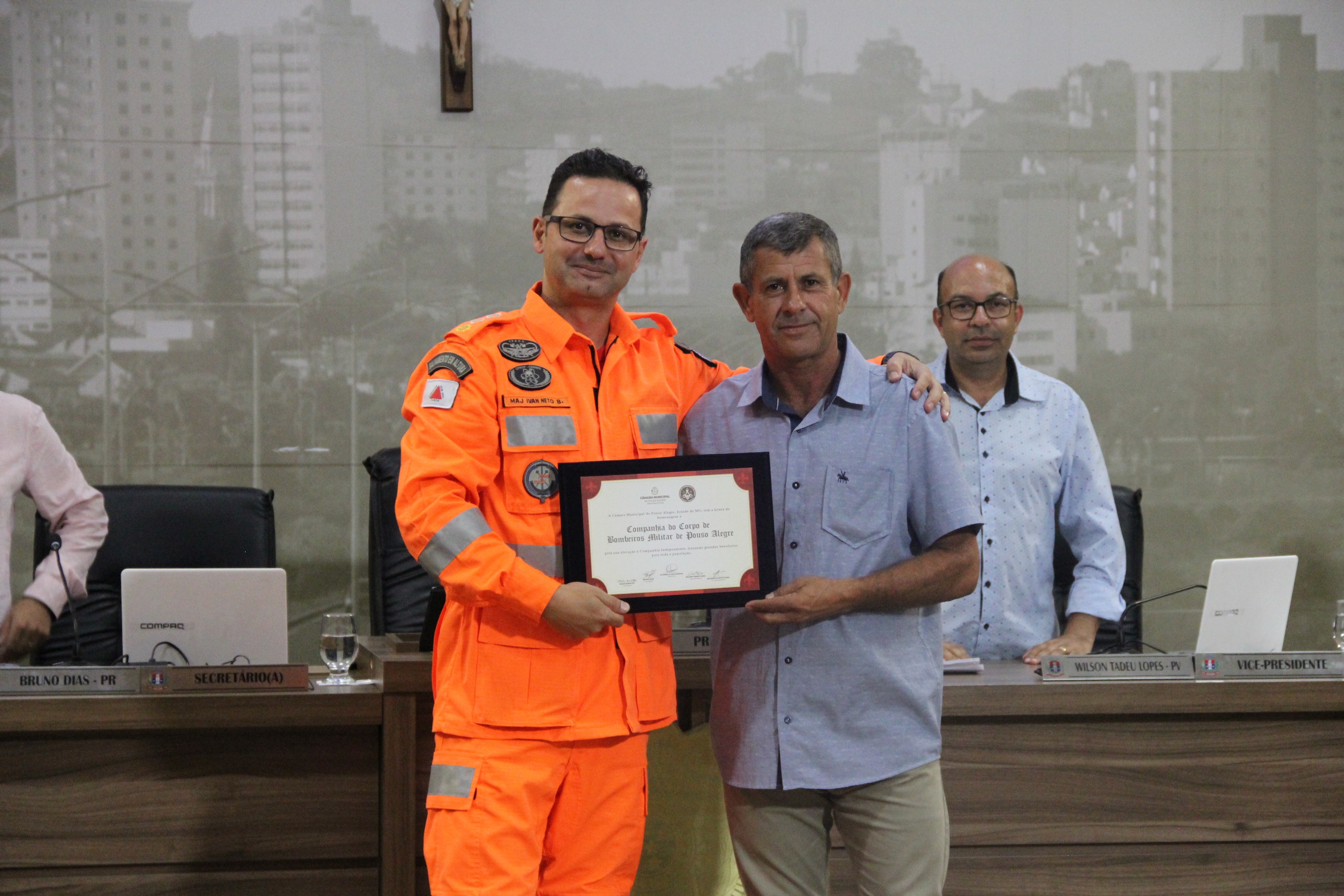 Imagem 2 da notícia: Câmara presta homenagem para militares que trabalharam no desastre de Brumadinho