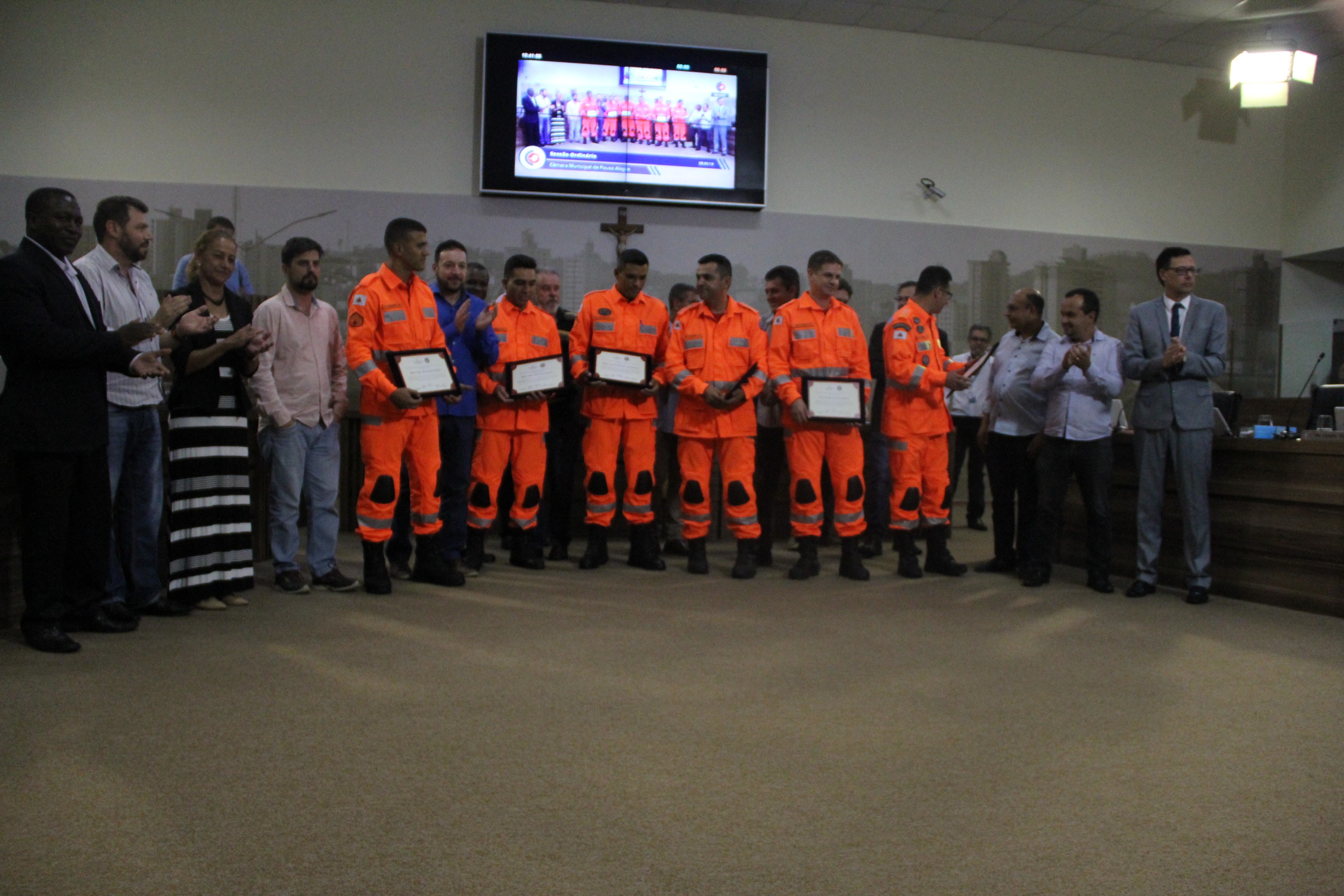 Imagem 4 da notícia: Câmara presta homenagem para militares que trabalharam no desastre de Brumadinho