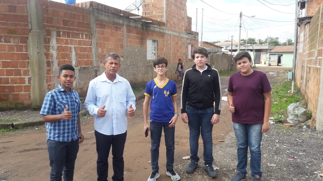 Imagem 1 da notícia: Presidente da Câmara recebe estudantes no 'Autoridade por um dia'
