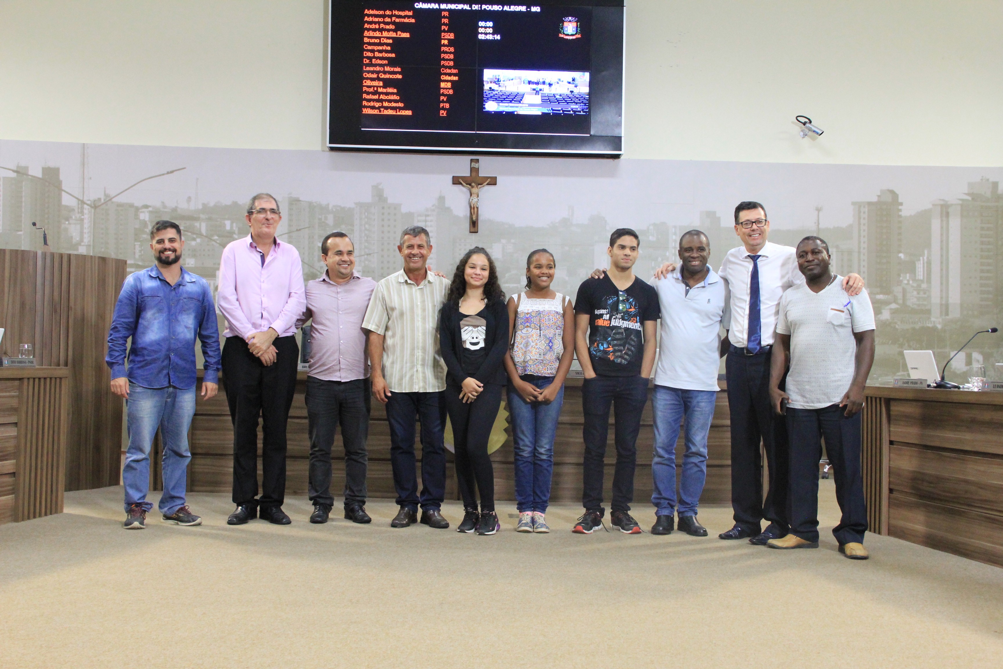 Imagem 4 da notícia: Vereador Dr. Édson recebe estudantes no "Autoridade por um dia" da Escola do Legislativo