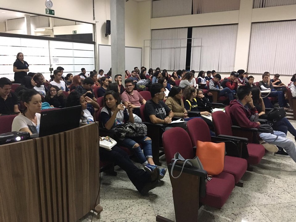 Imagem 1 da notícia: Encontro da Câmara Mirim, Jovem e Universitária trabalham as comissões temáticas