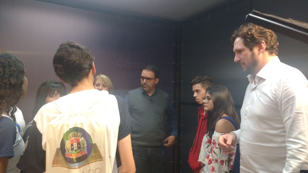 Imagem 2 da notícia: Vereador André Prado recebe estudantes no projeto “Autoridade por um dia!