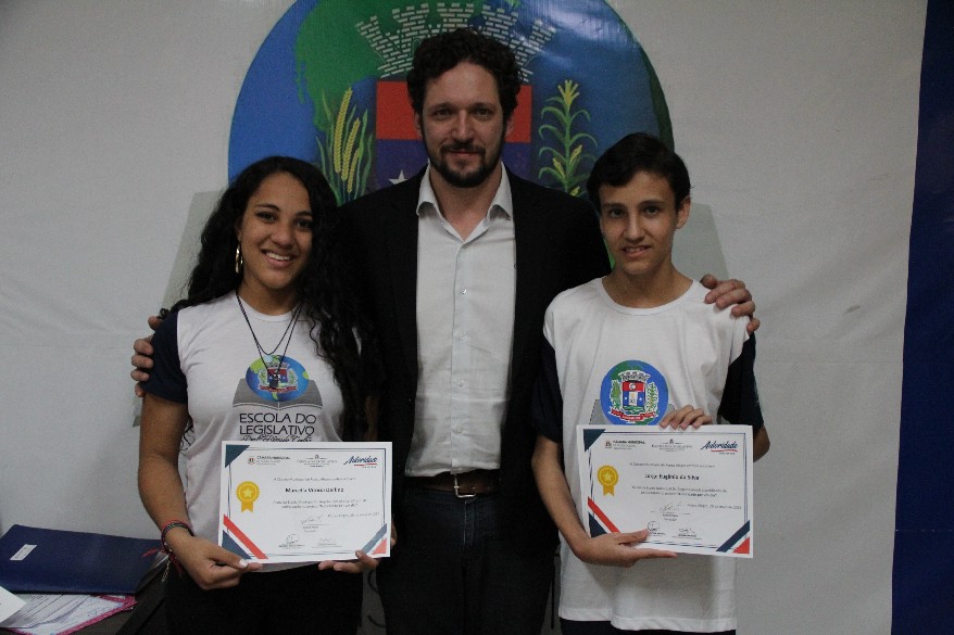 Imagem 9 da notícia: Vereador André Prado recebe estudantes no projeto “Autoridade por um dia!