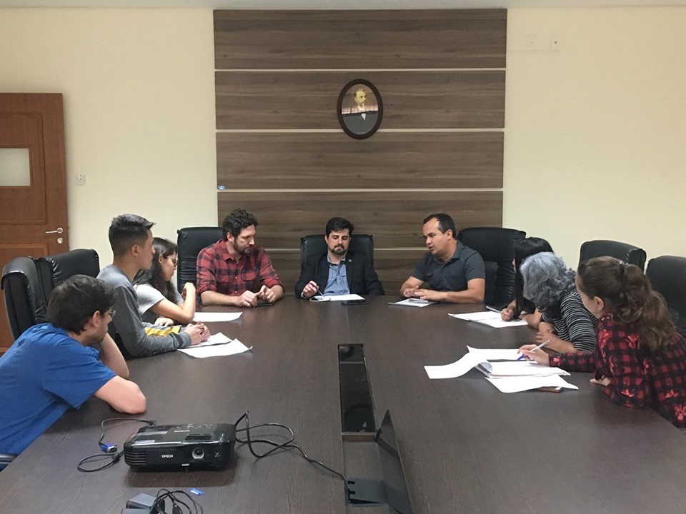 Imagem 1 da notícia: Comissão de Educação e Cultura realiza primeira reunião com os vereadores