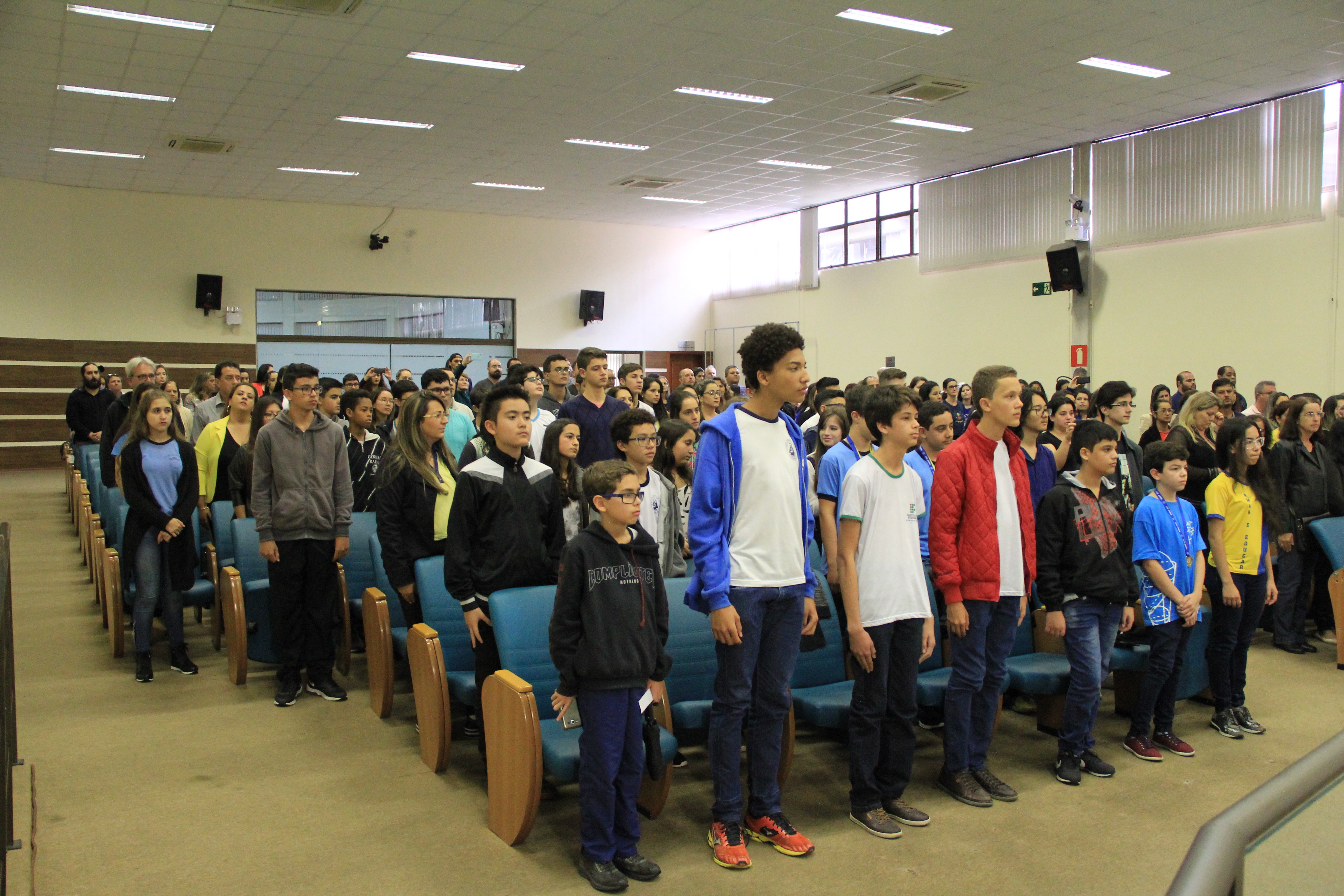 Imagem 3 da notícia: Vereadores acompanham entrega das medalhas da OBMEP 2019