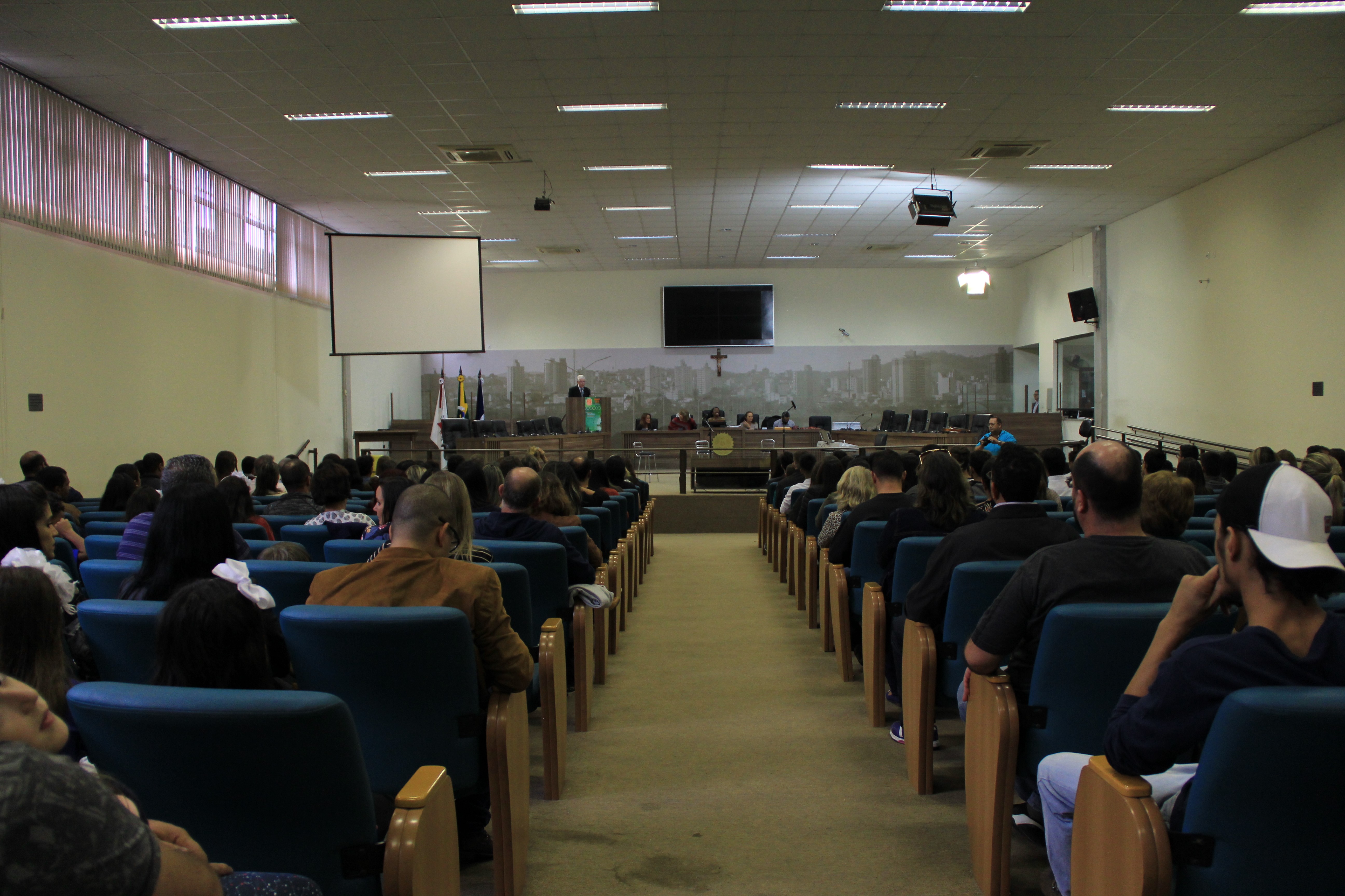 Imagem 5 da notícia: Vereadores acompanham entrega das medalhas da OBMEP 2019