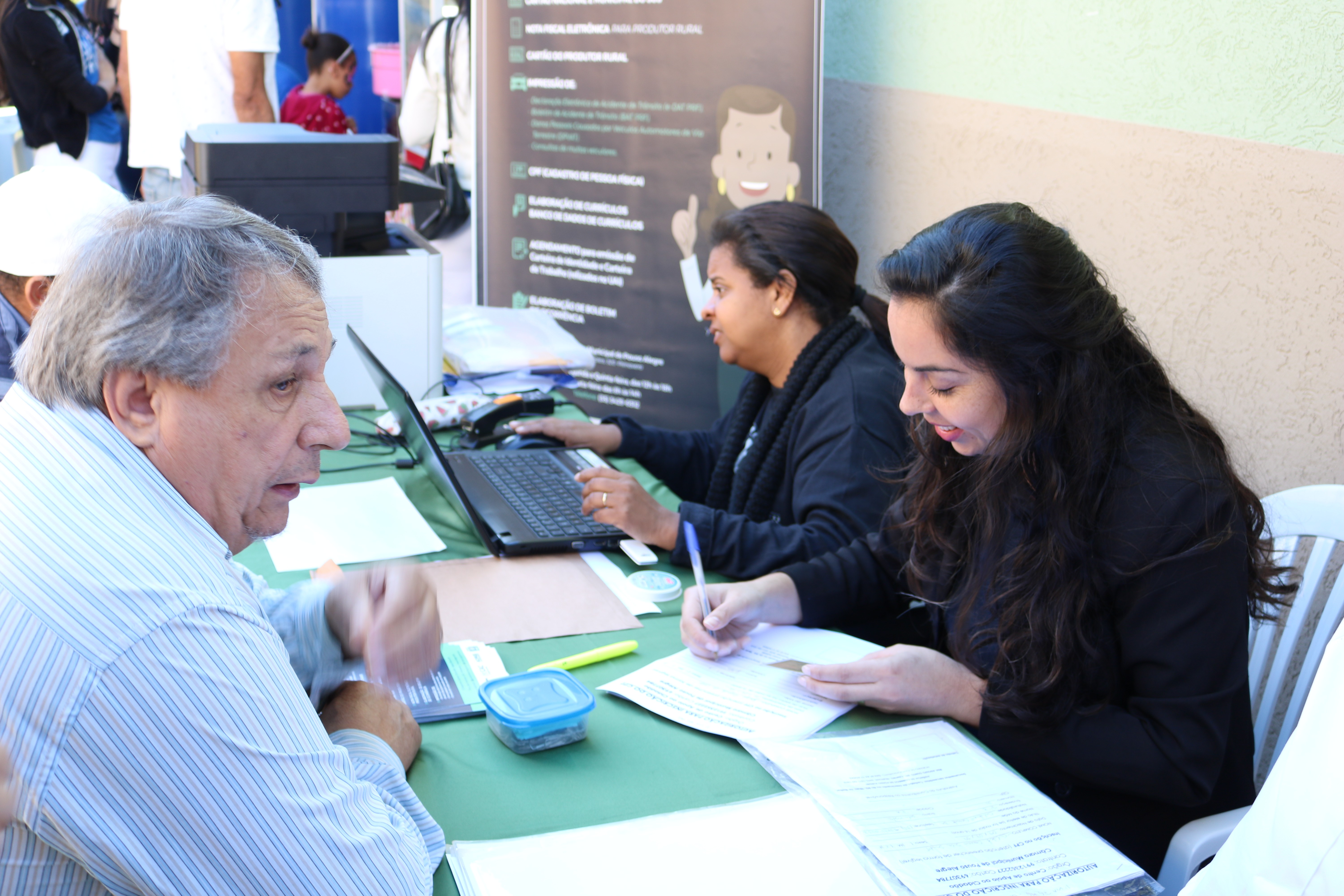 Imagem 3 da notícia: Vereadores da Câmara de Pouso Alegre participam da inauguração da UBS Adelson dos Reis Matias