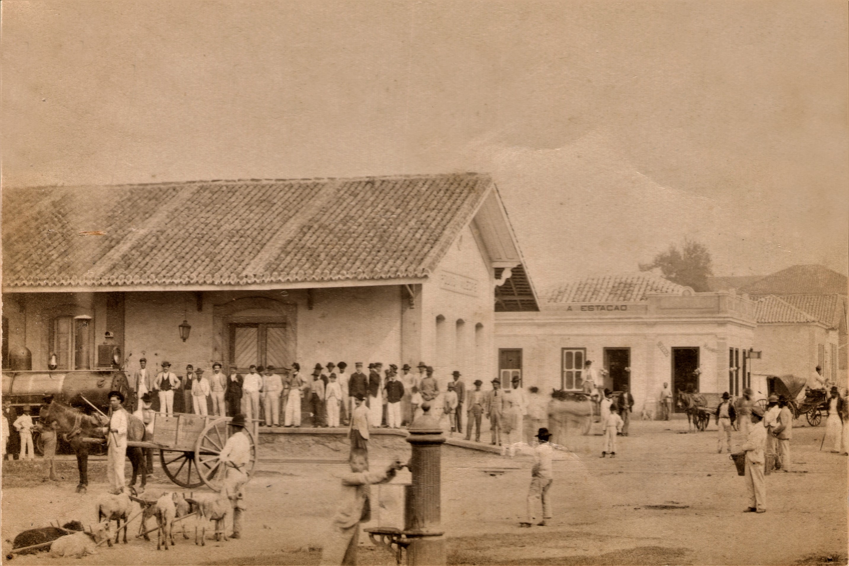 Imagem 13 da notícia: Museu recebe cerca de 350 visitas em exposição no Centro Cultural