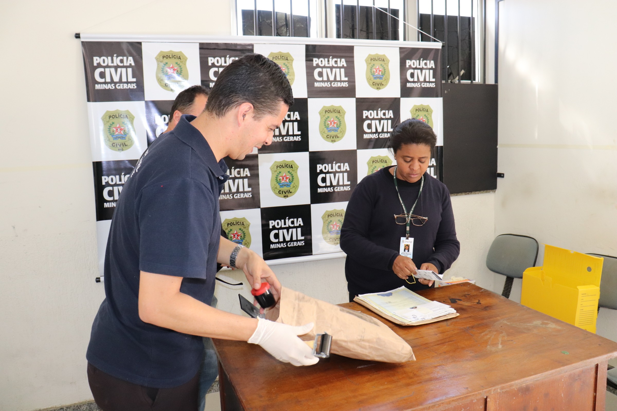 Imagem 2 da notícia: CAC realiza emissão de documentos de detentos em parceria com a Policia Civil