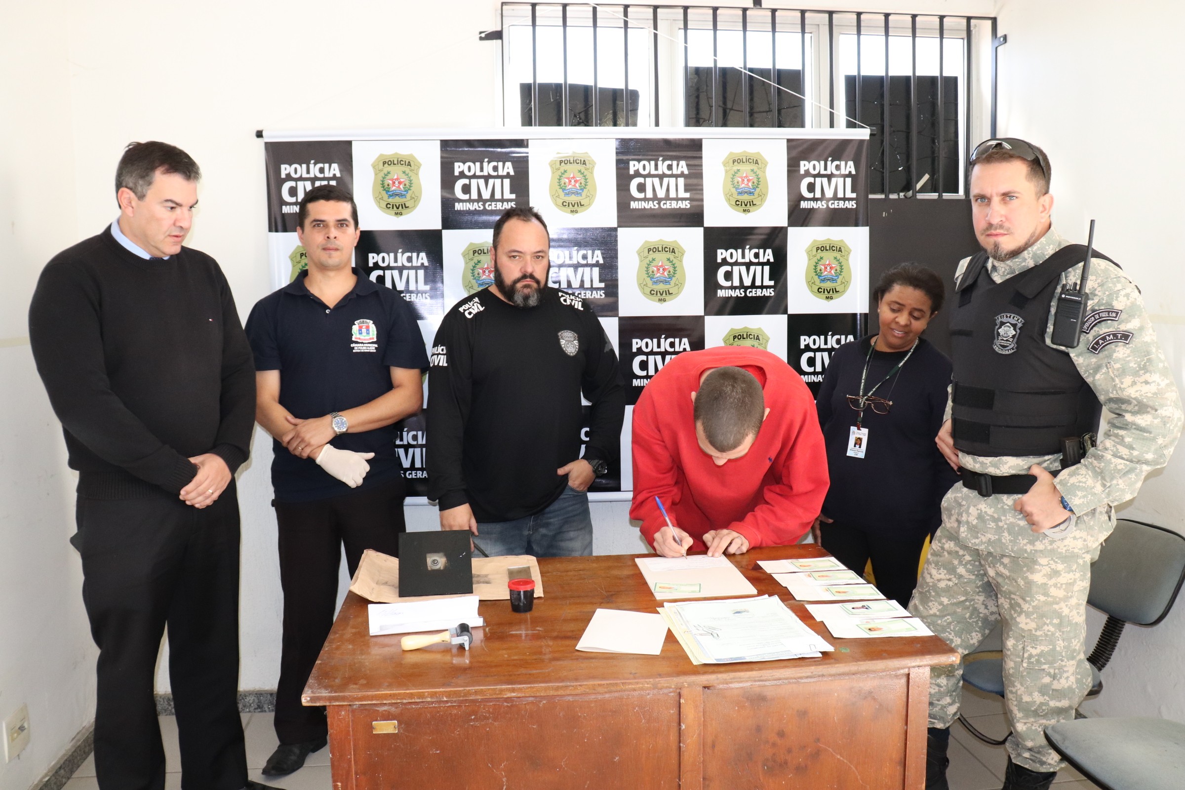 Imagem 1 da notícia: CAC realiza emissão de documentos de detentos em parceria com a Policia Civil