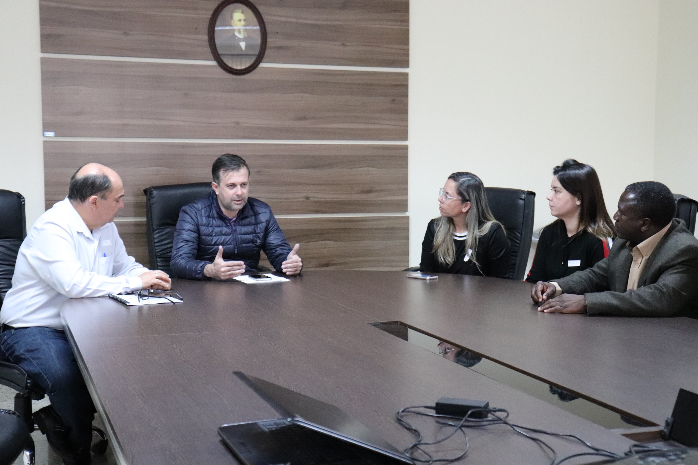 Imagem 3 da notícia: Comissão que analisa infraestrutura do bairro Ipiranga realiza nova reunião