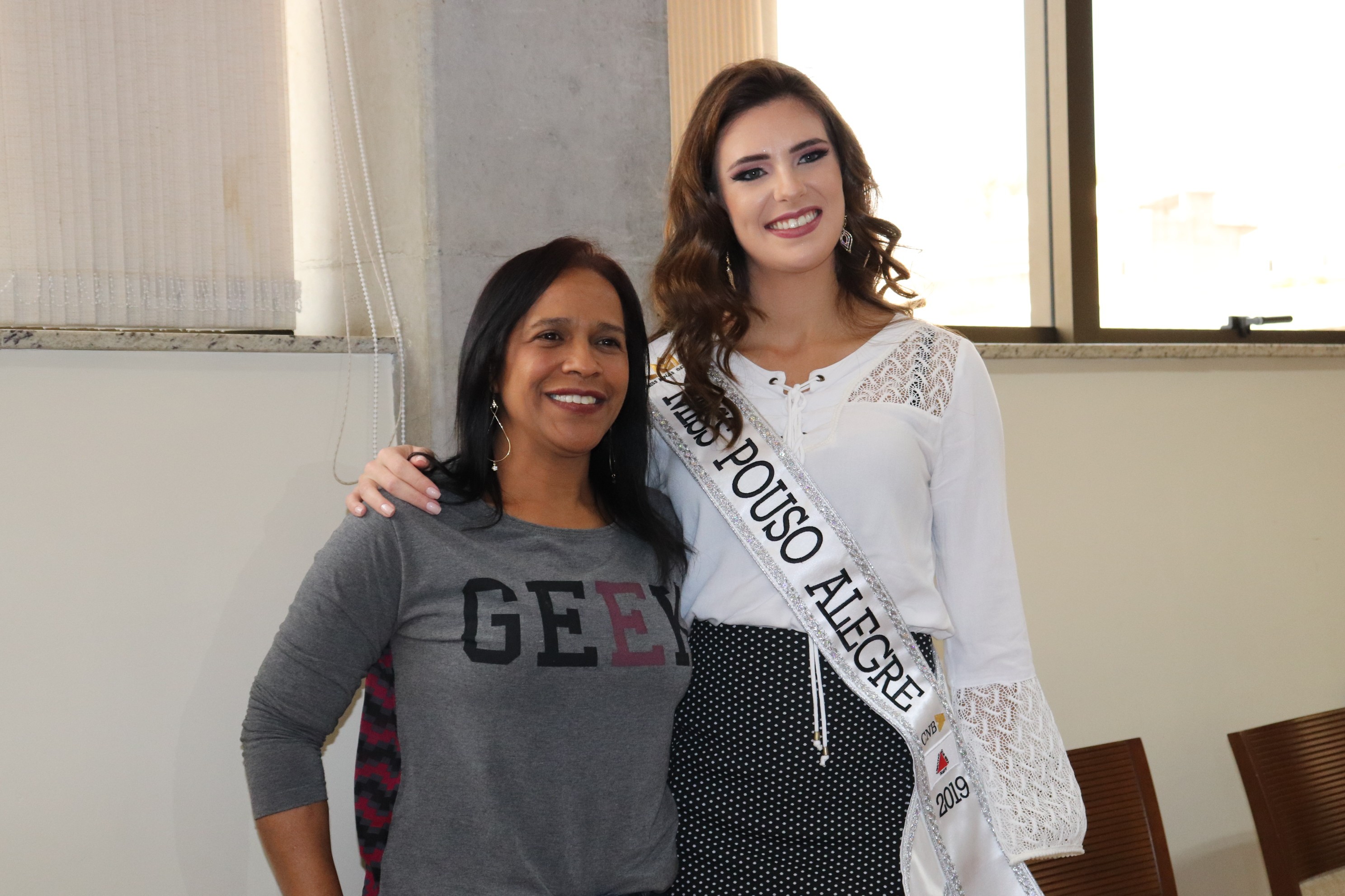 Imagem 11 da notícia: Vereadores recebem Miss Pouso Alegre