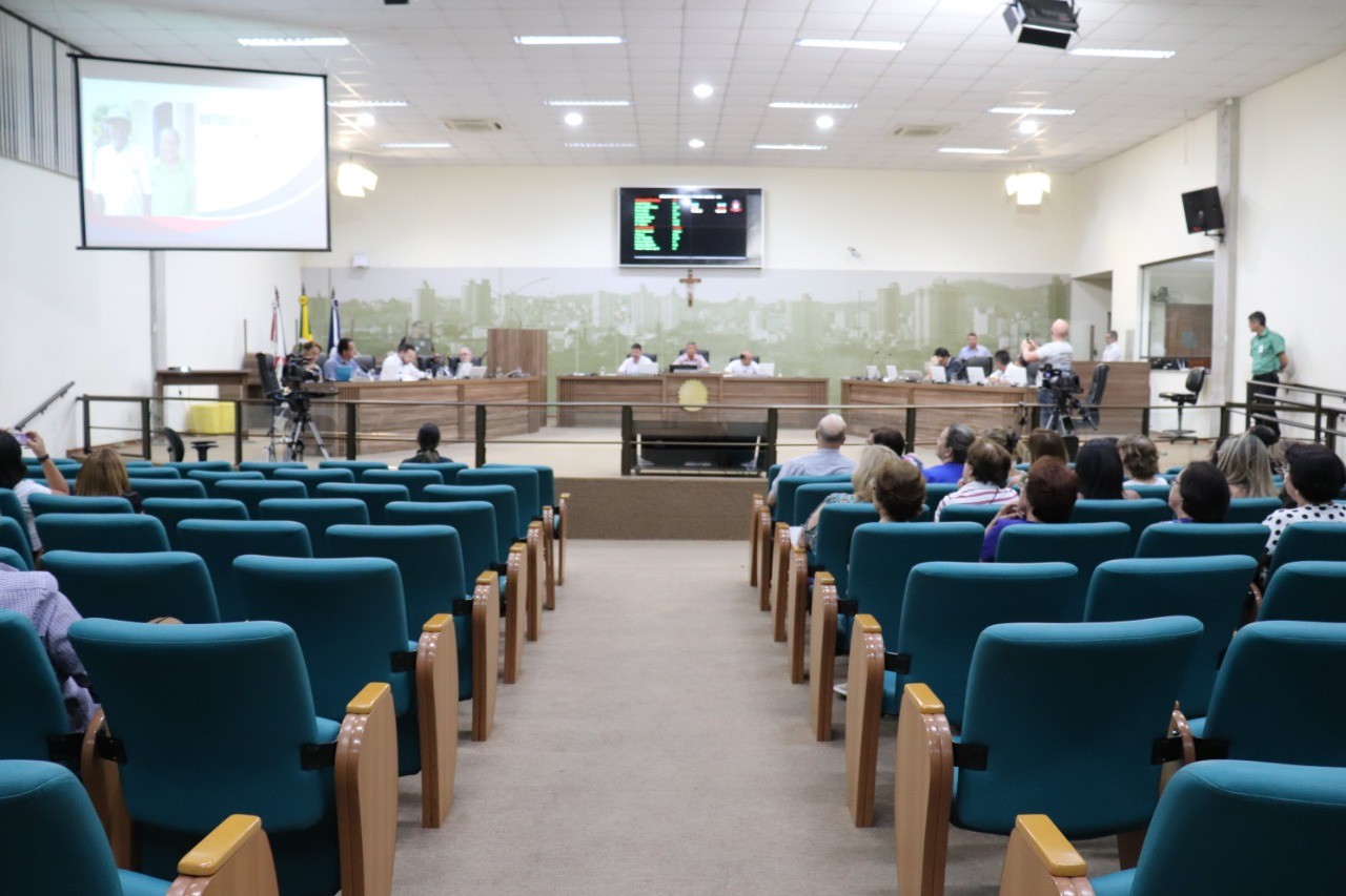 Imagem 1 da notícia: Câmara viabiliza reforma da Praça de Esportes e revitalização de ruas centrais