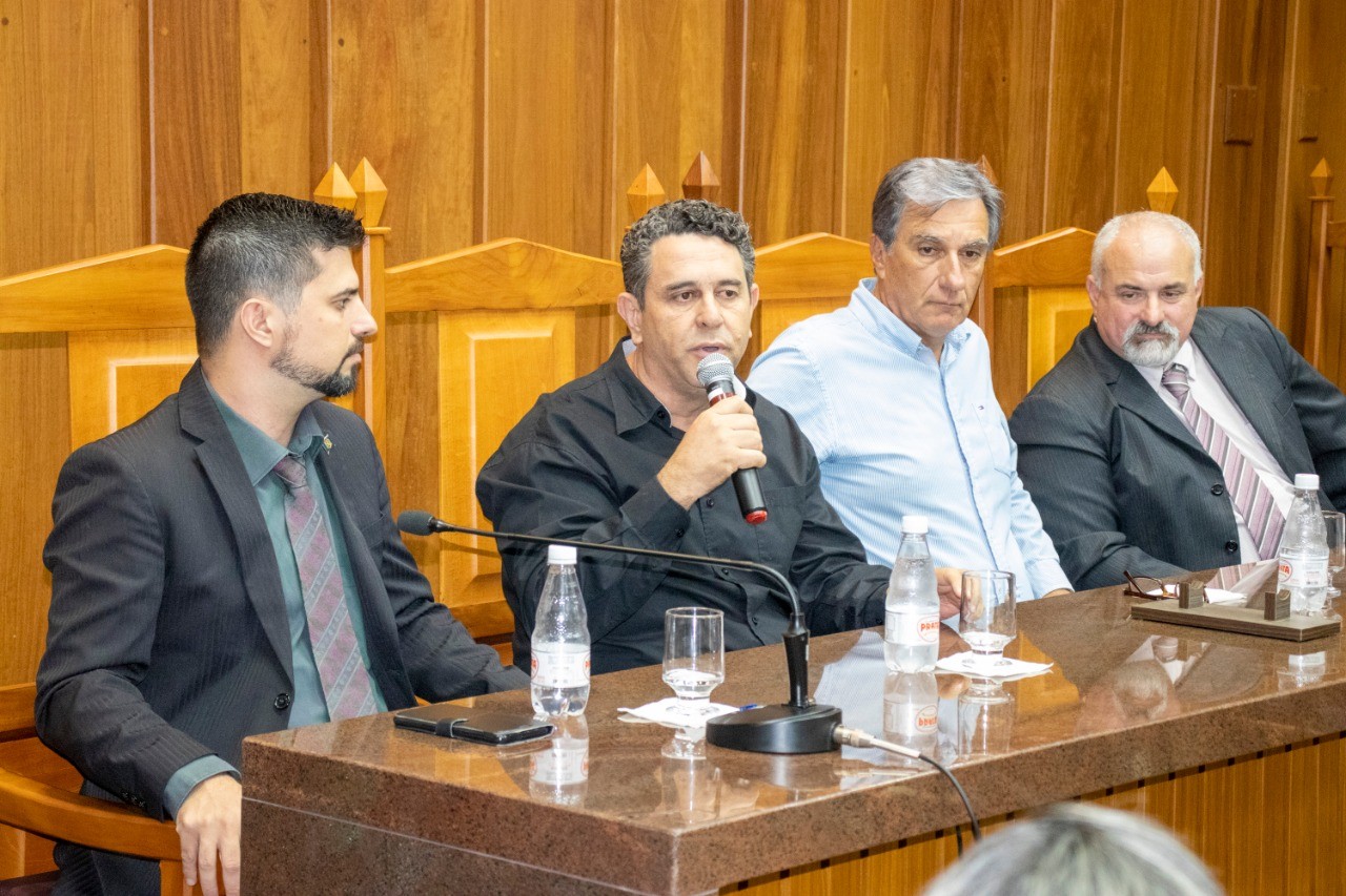 Imagem 1 da notícia: Câmara acompanha posse do Conselho de Contribuintes