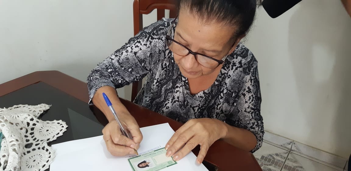 Imagem 3 da notícia: CAC realiza primeira emissão de RG na residência