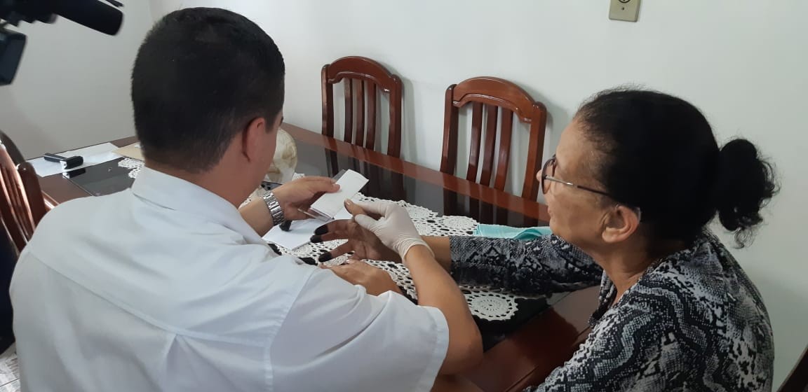 Imagem 5 da notícia: CAC realiza primeira emissão de RG na residência