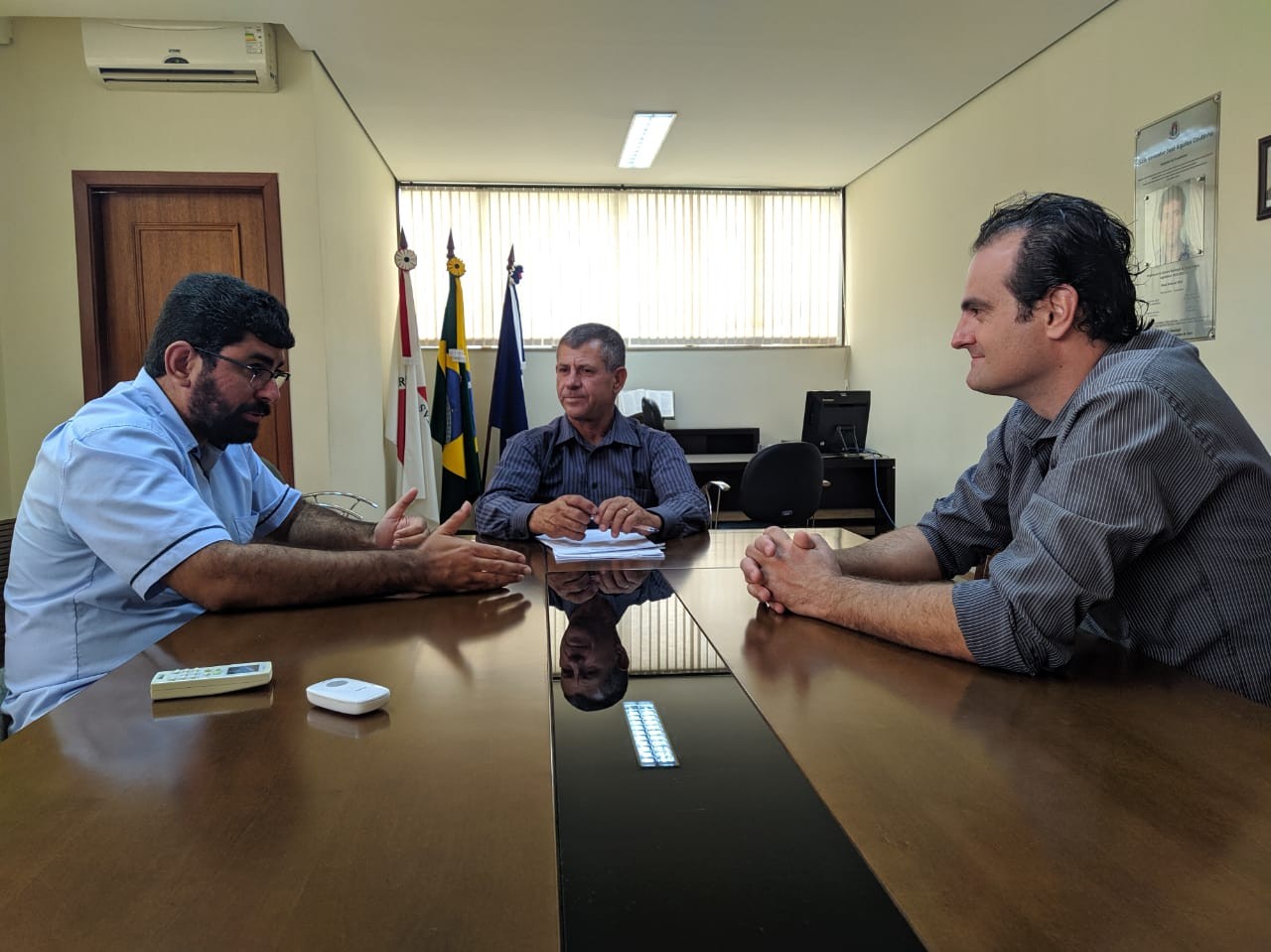 Imagem 1 da notícia: Câmara conclui processo interno para reforma das calçadas