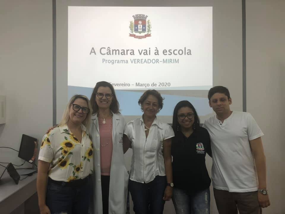 Imagem 2 da notícia: Elpa inicia eleições para vereadores mirins nas escolas