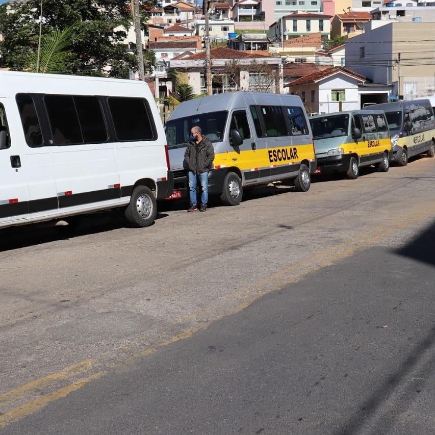 Imagem 5 da notícia: Motoristas de vans escolares buscam ajuda da Câmara para enfrentar a crise causada pela Covid-19