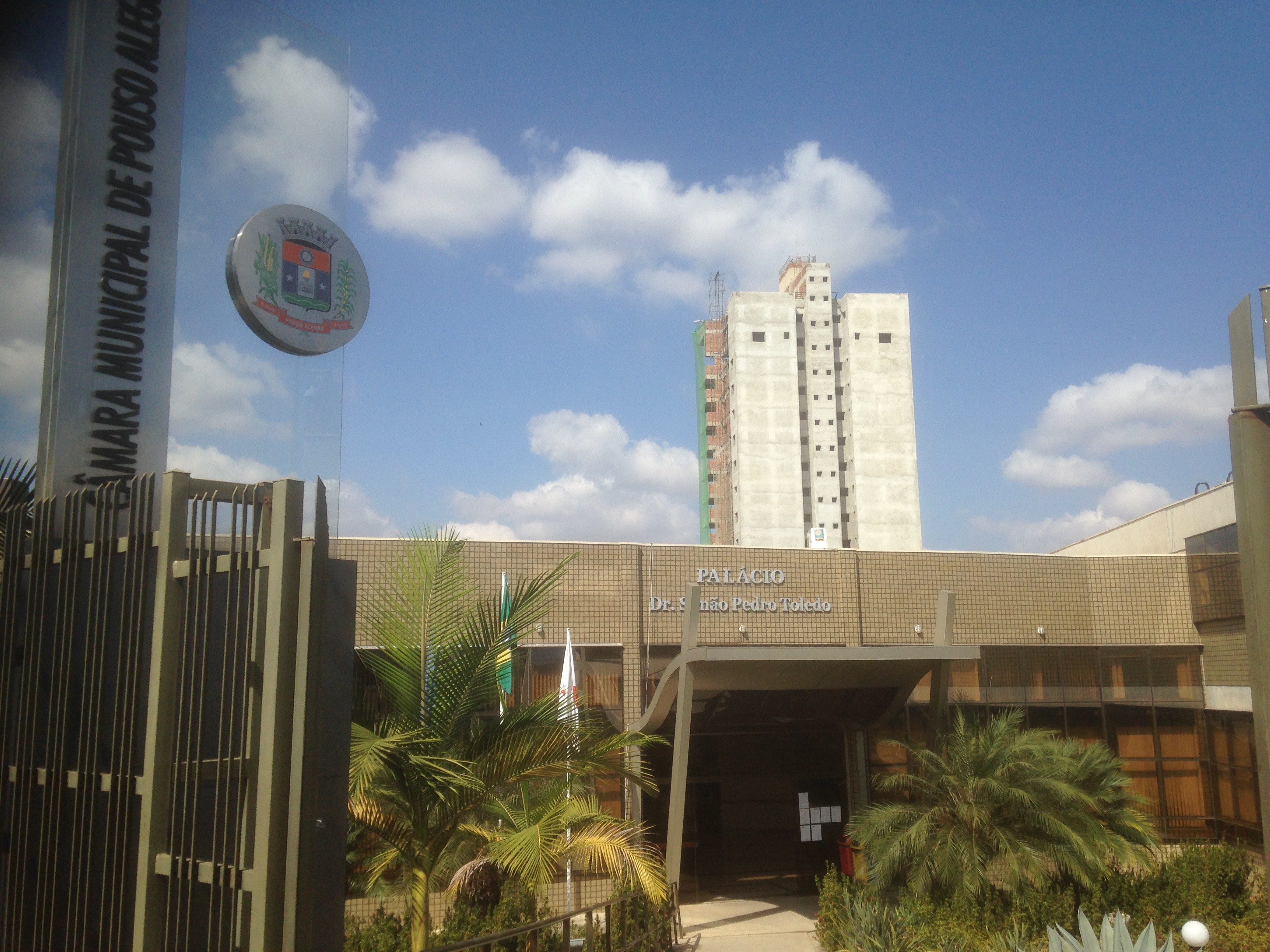 Imagem 1 da notícia: Sem receber projetos de urgência, Câmara deverá convocar sessão extra por acesso remoto a qualquer momento