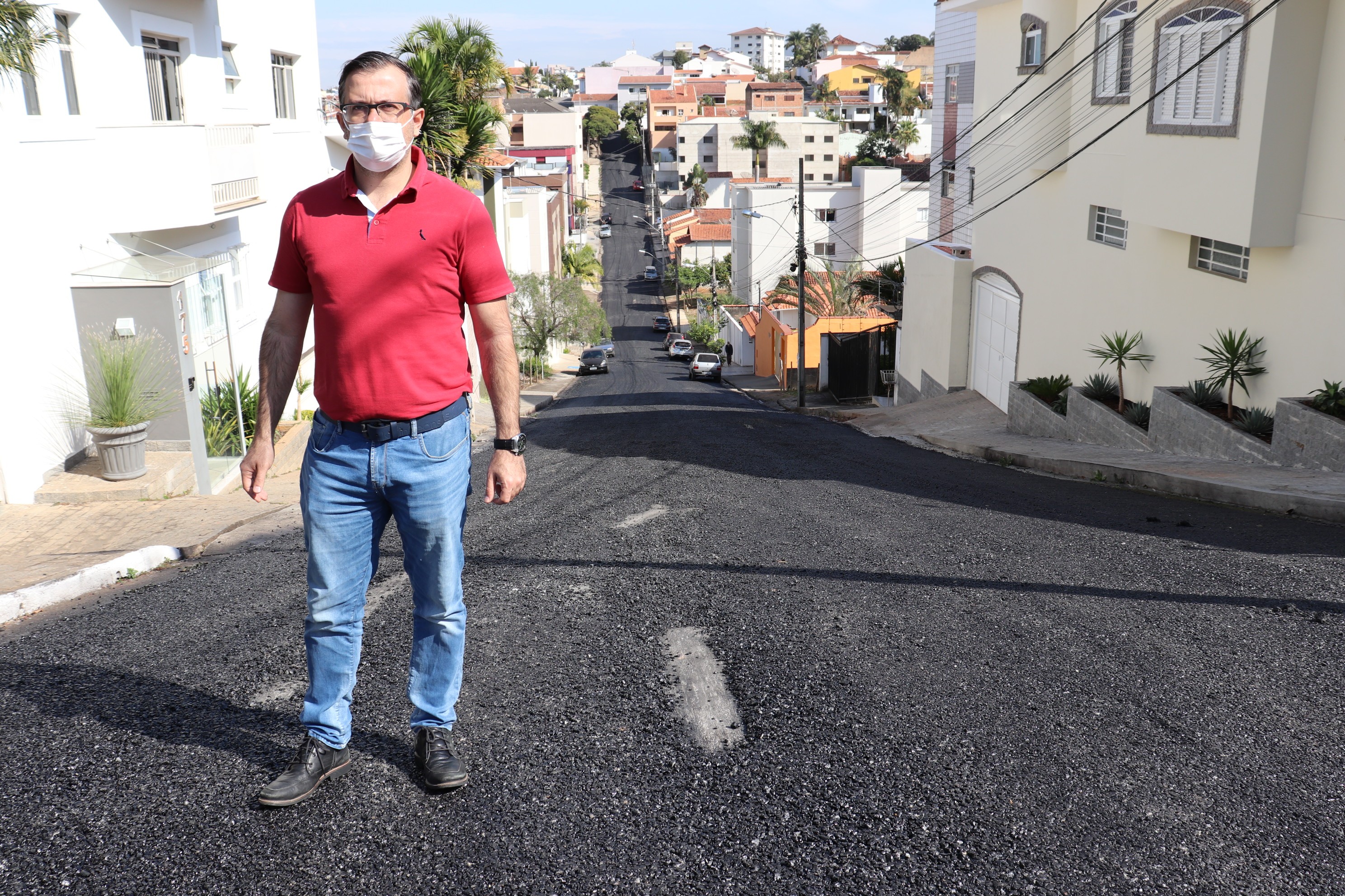 Imagem 2 da notícia: Presidente da Câmara fiscaliza obras de infraestrutura no bairro Medicina