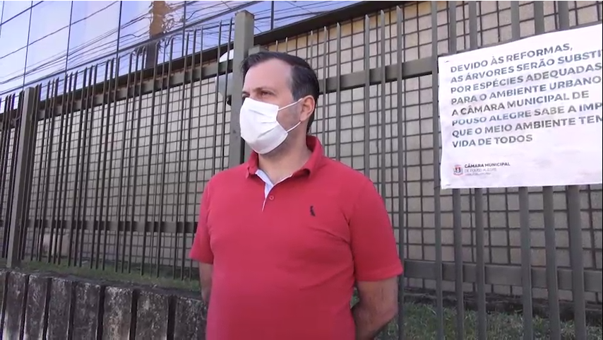 Imagem 1 da notícia: Presidente Rodrigo Modesto fiscaliza obras de revitalização da Câmara Municipal