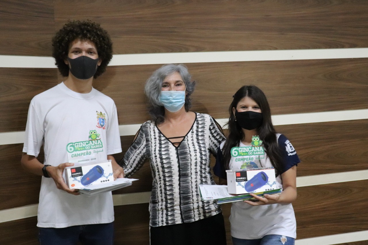 Imagem 4 da notícia: ENTREGA DOS PRÊMIOS AOS VENCEDORES DA GINCANA DO SABER!