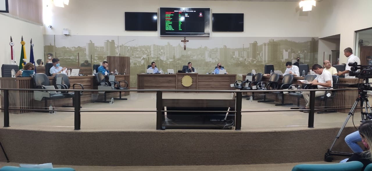 Imagem 1 da notícia: Sessão extraordinária aprecia oito proposituras