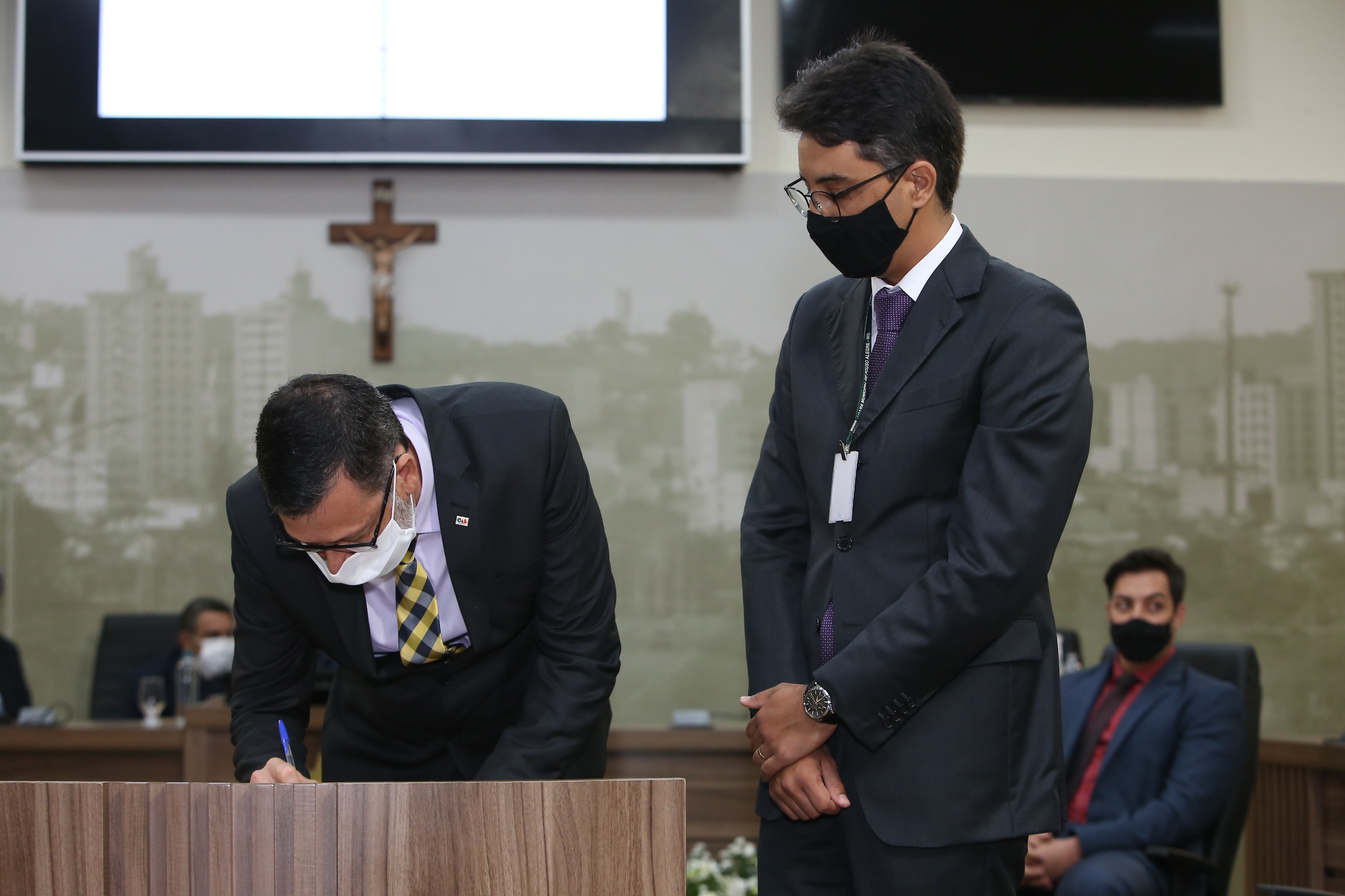 Imagem 5 da notícia: Vereadores,  Prefeito e Vice-Prefeito tomam posse em Sessão Solene