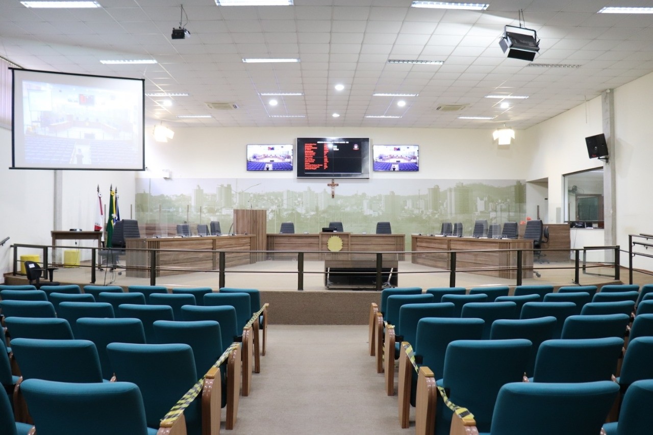 Imagem 1 da notícia: "Sessão narrada" e "modelo híbrido" vão garantir mais transparência nas sessões deste ano