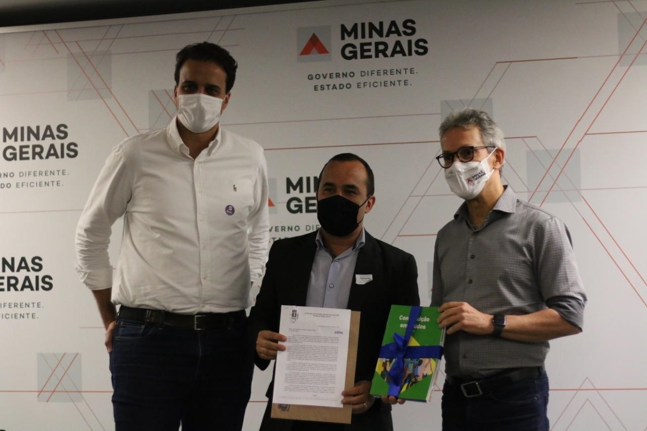 Imagem 1 da notícia: De Pouso Alegre, 'Constituição em Miúdos' pode ser inserida no Estado