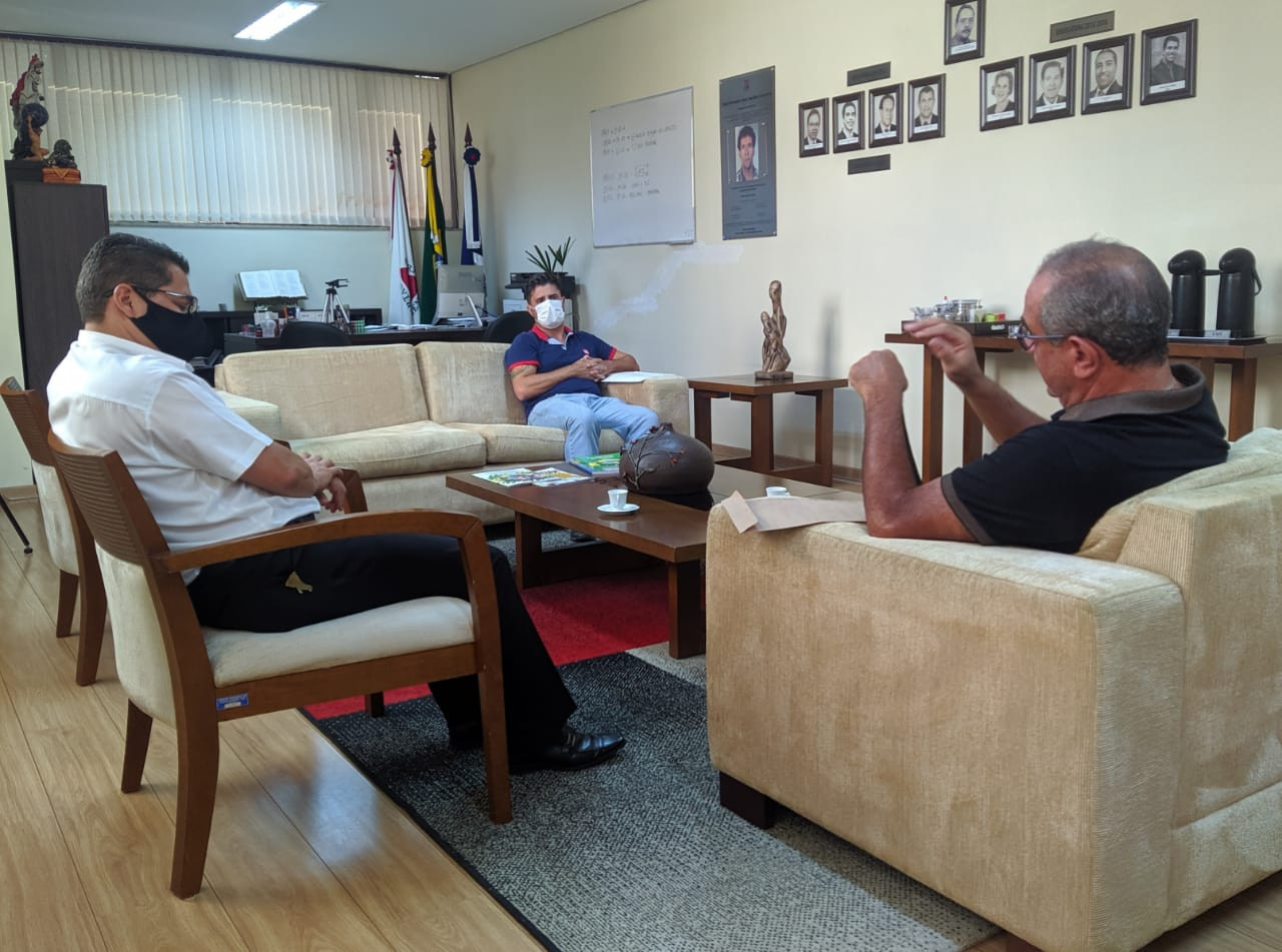 Imagem 1 da notícia: UAI busca parceria da Câmara para melhorar oferta de serviços