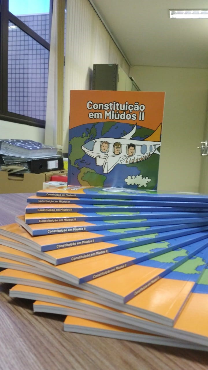 Imagem 3 da notícia: Câmara recebe 2000 exemplares da Coleção Em Miúdos