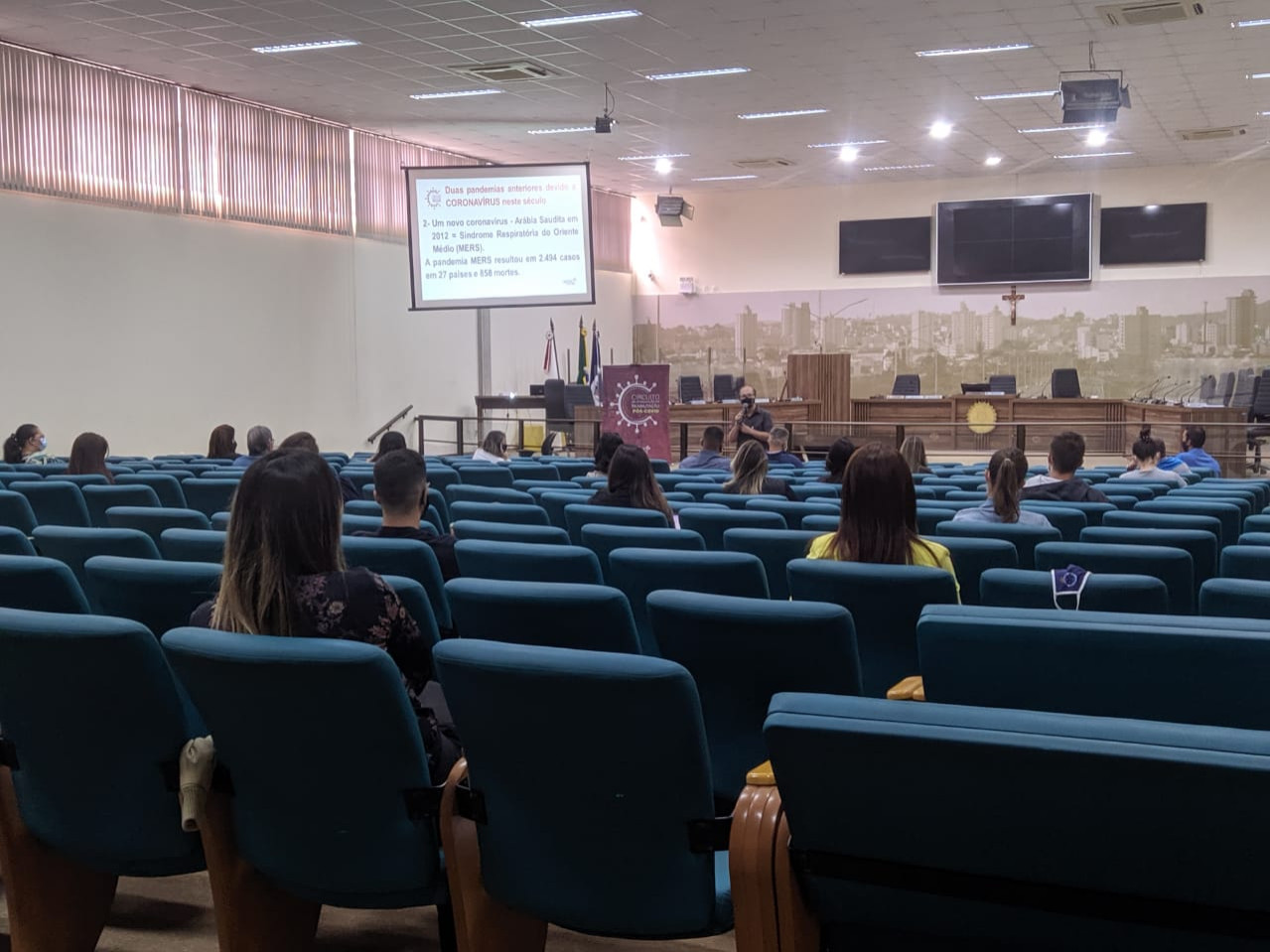 Imagem 2 da notícia: Câmara sedia Circuito de atualização em reabilitação pós-Covid do CREFITO-4 MG