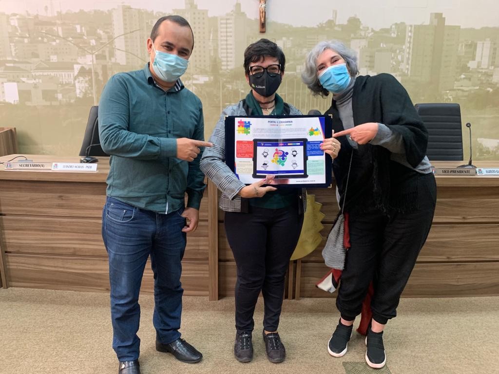 Imagem 1 da notícia: Deputada Federal Alê Silva visita Câmara para conhecer projetos da ELPA