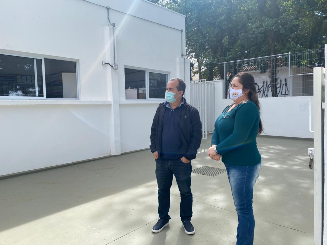 Imagem 1 da notícia: Vereador fiscaliza retorno das aulas presencias no município