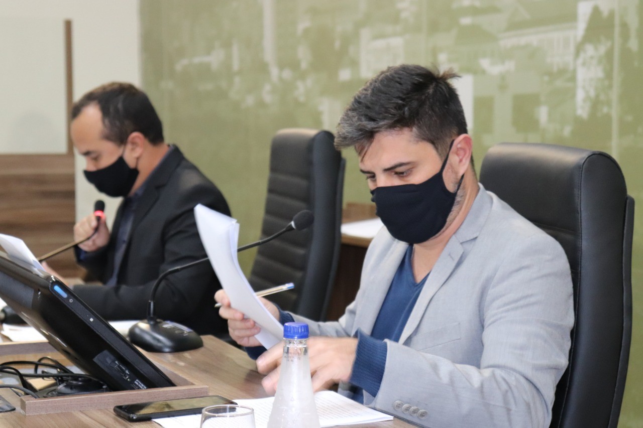 Imagem 1 da notícia: Presidente da Câmara, vereador Bruno Dias (DEM) chama atenção para agendamento de vacinação de profissionais da Educação contra Covid-19