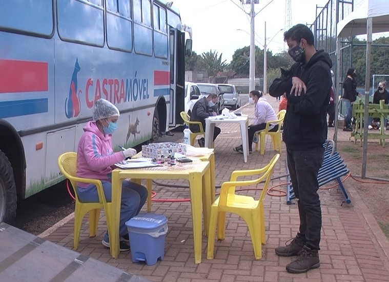 Imagem 1 da notícia: Castramóvel faz atendimento itinerante no Cidade Jardim