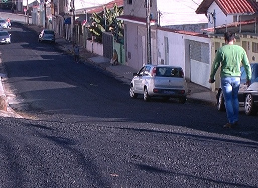 Imagem 1 da notícia: Vereador acompanha obra no bairro Santa Luzia