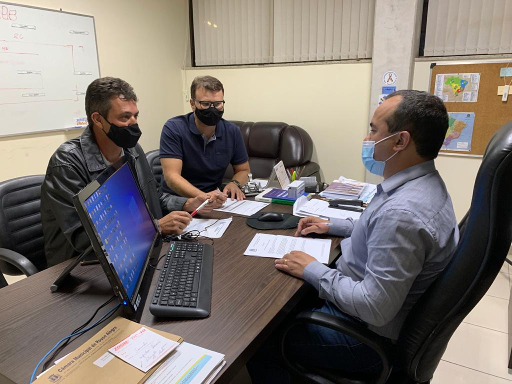 Imagem 1 da notícia: Comissão permanente estuda abertura de crédito que leva melhorias para o bairro Jardim Aeroporto
