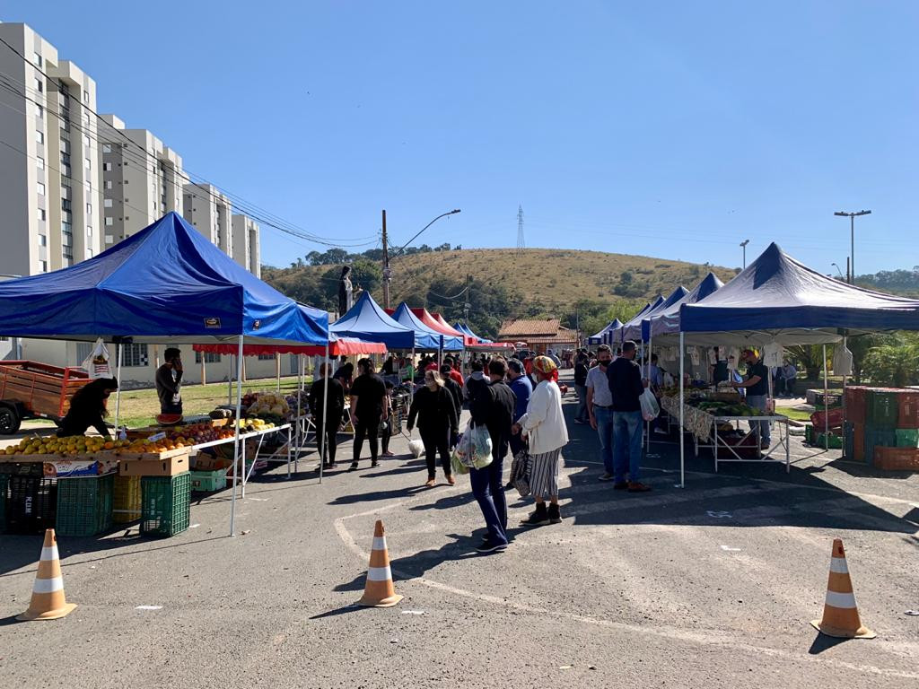 Imagem 1 da notícia: Moradores da região do Santa Edwiges agora contam com feira livre aos sábados