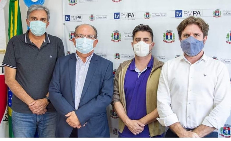 Imagem 1 da notícia: Presidente da Câmara participa de encontro com autoridades políticas da região