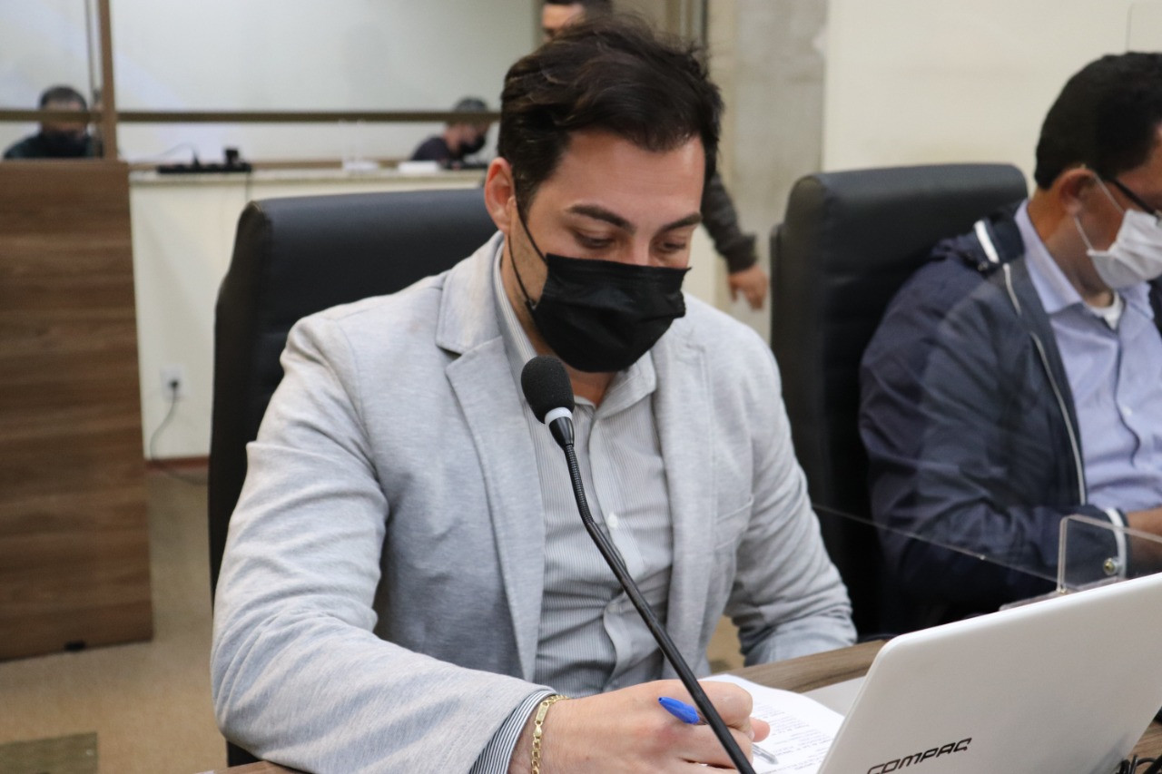 Imagem 1 da notícia: PL em tramitação na Câmara pretende destacar empresas que priorizam contratação de mulheres vítimas de violência doméstica