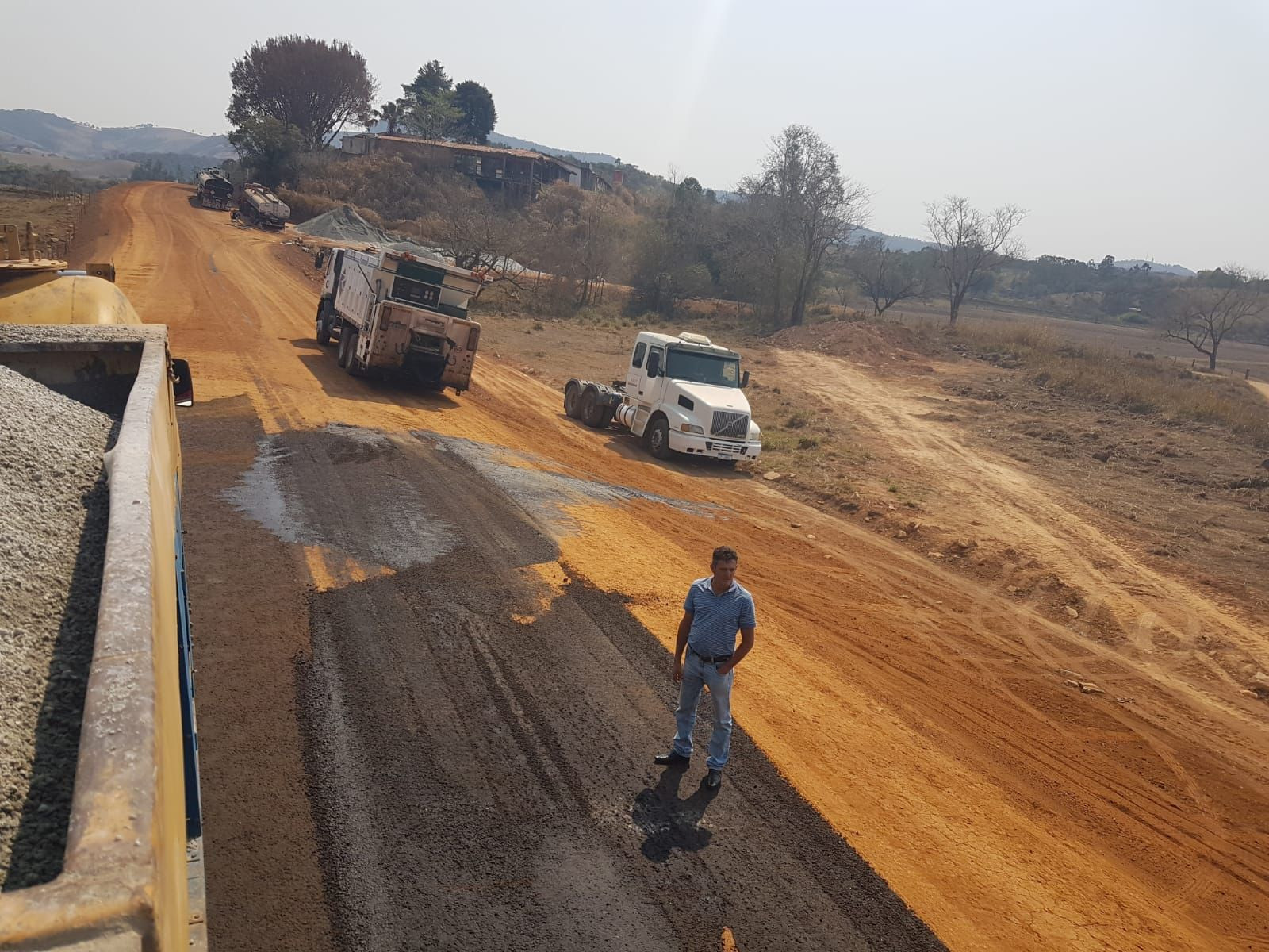 Imagem 1 da notícia: Vereador visita obras no bairro da Imbuia