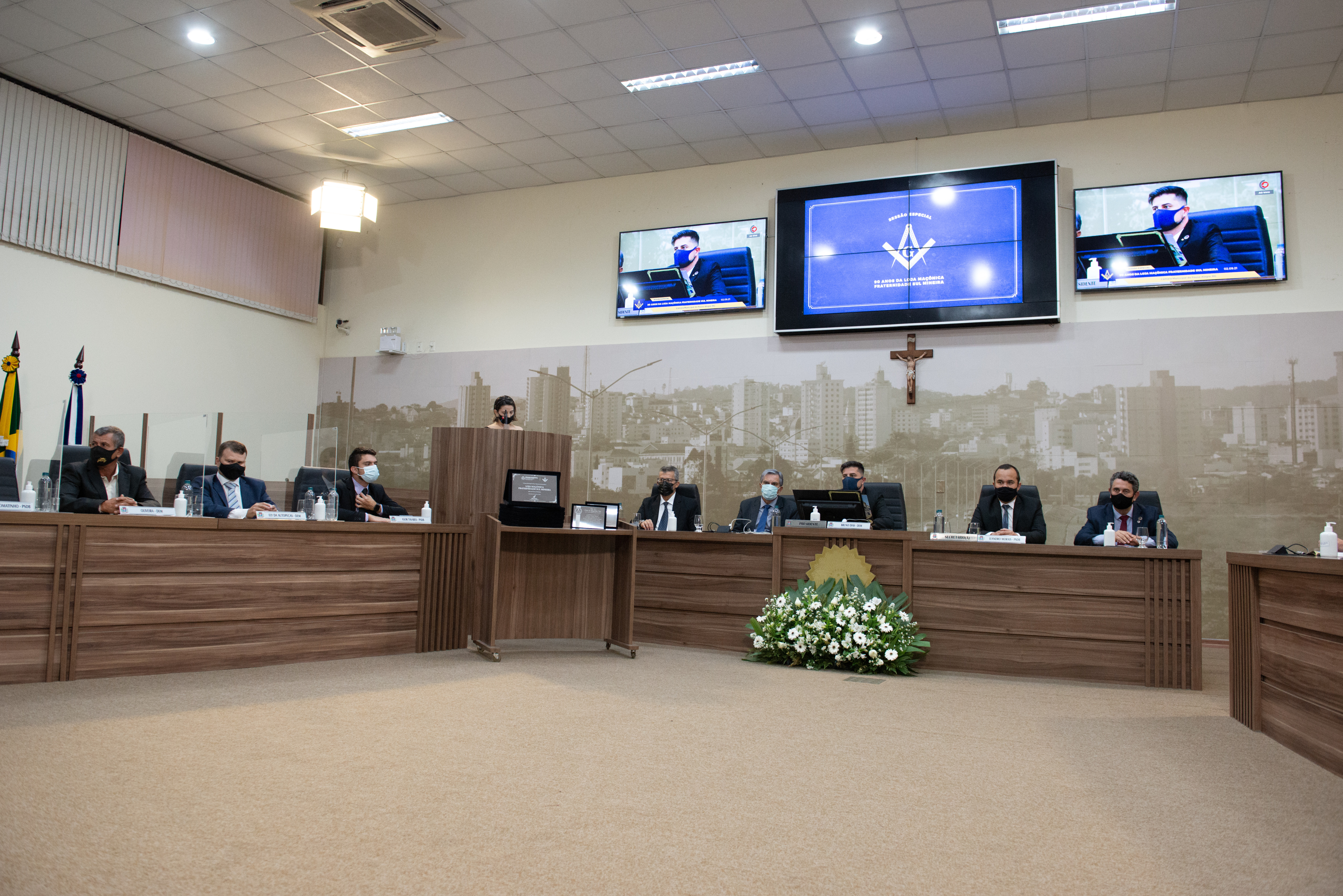Imagem 4 da notícia: Sessão Especial presta homenagem aos 90 anos da Loja Maçônica Fraternidade Sul Mineira de Pouso Alegre