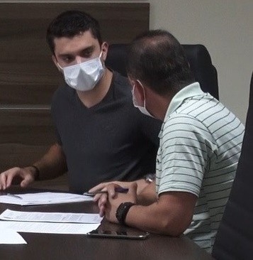 Imagem 1 da notícia: Em tramitação na Câmara, projeto que prevê programa da conectividade é assunto de reunião entre vereadores