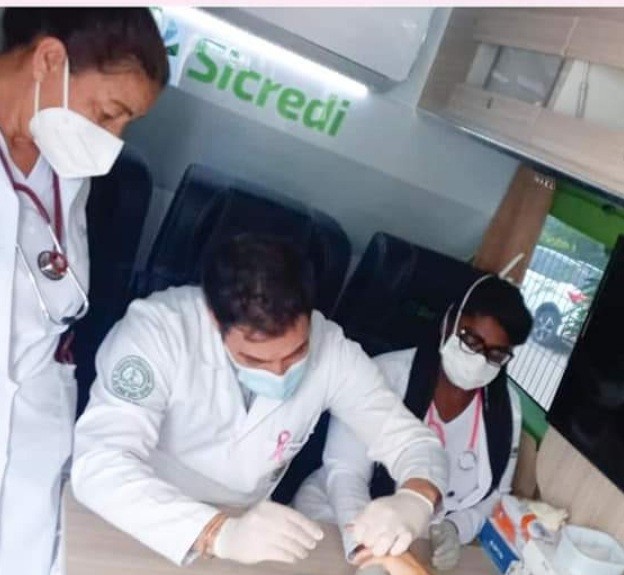 Imagem 1 da notícia: Vereador participa de ações de abertura do "Outubro Rosa", no bairro São João