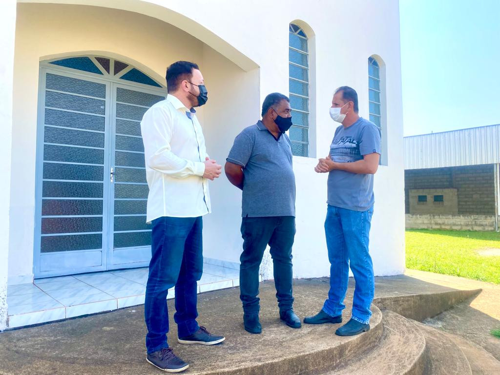 Imagem 1 da notícia: Vereadores buscam mutirão de castração de cães e gatos para o bairro dos Ferreiras