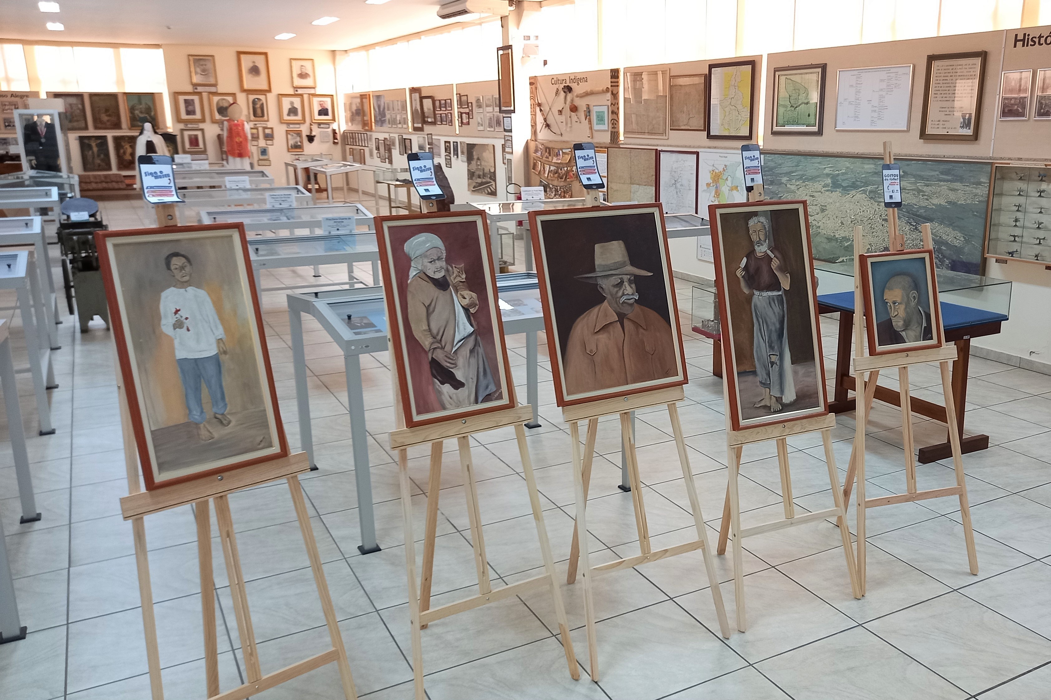 Imagem 1 da notícia: Museu recebe obras de Leonino que retratam figuras de Pouso Alegre